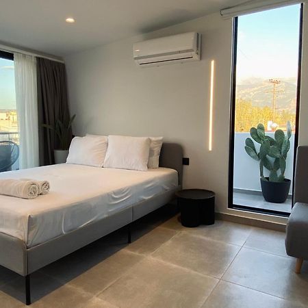 Ferienwohnung Hyperion Penthouse Patras Exterior foto