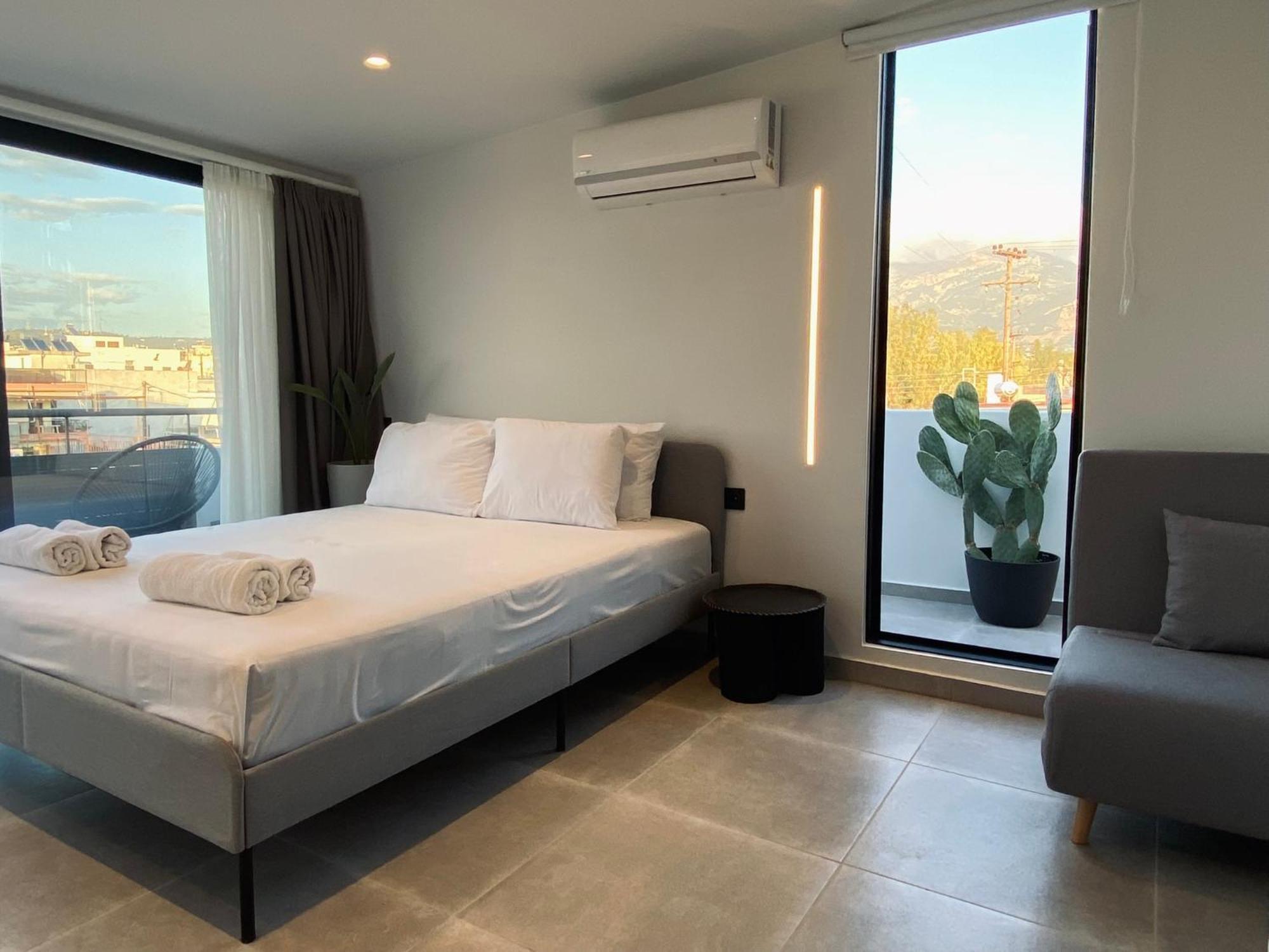 Ferienwohnung Hyperion Penthouse Patras Exterior foto