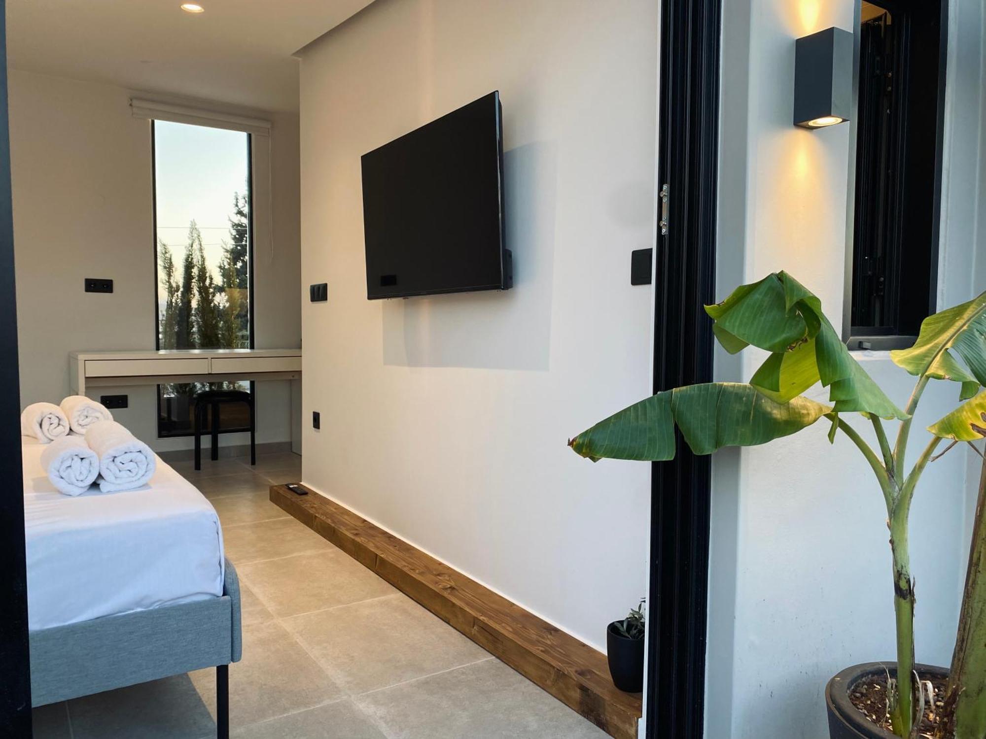 Ferienwohnung Hyperion Penthouse Patras Exterior foto