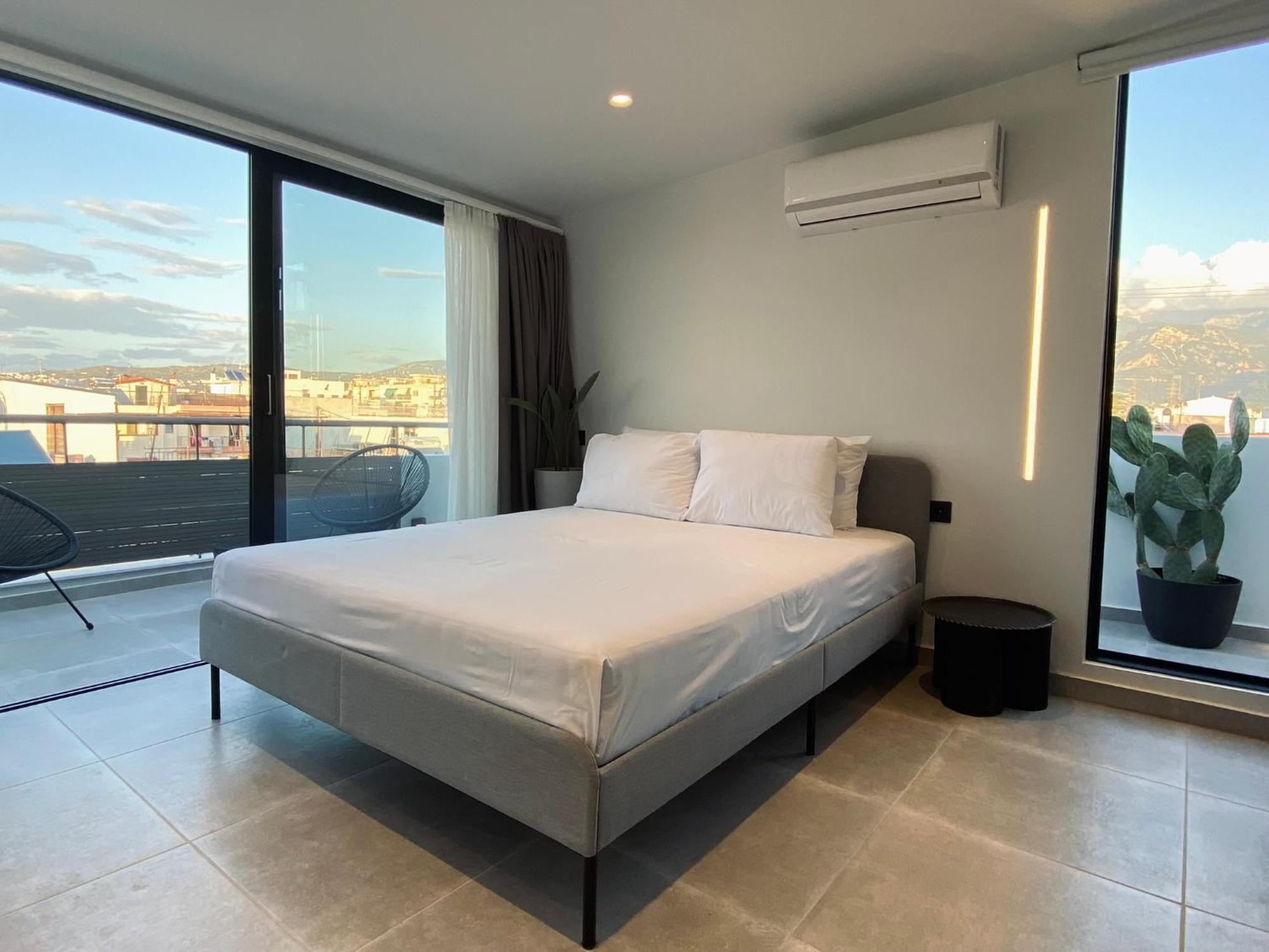 Ferienwohnung Hyperion Penthouse Patras Exterior foto
