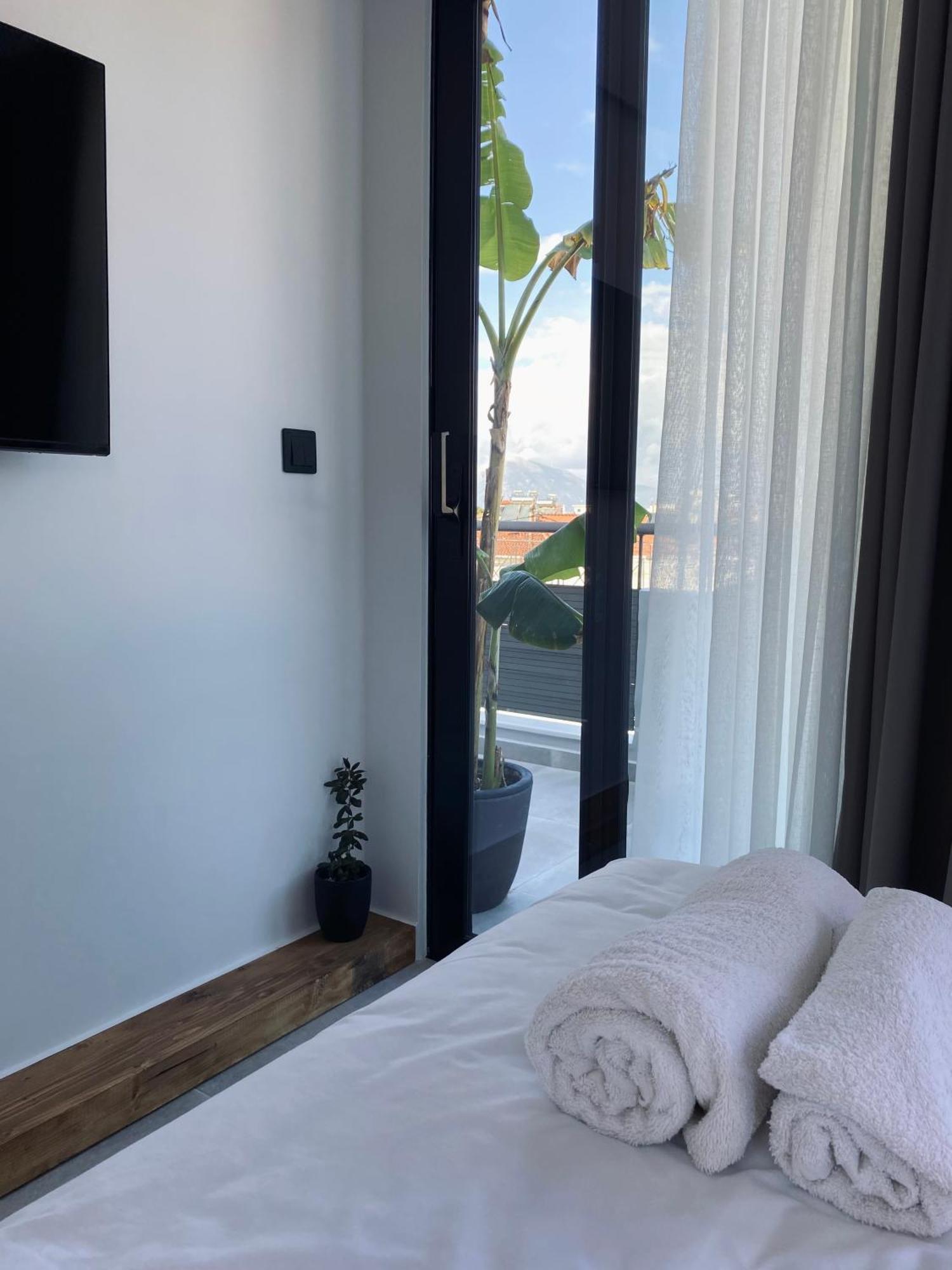 Ferienwohnung Hyperion Penthouse Patras Exterior foto